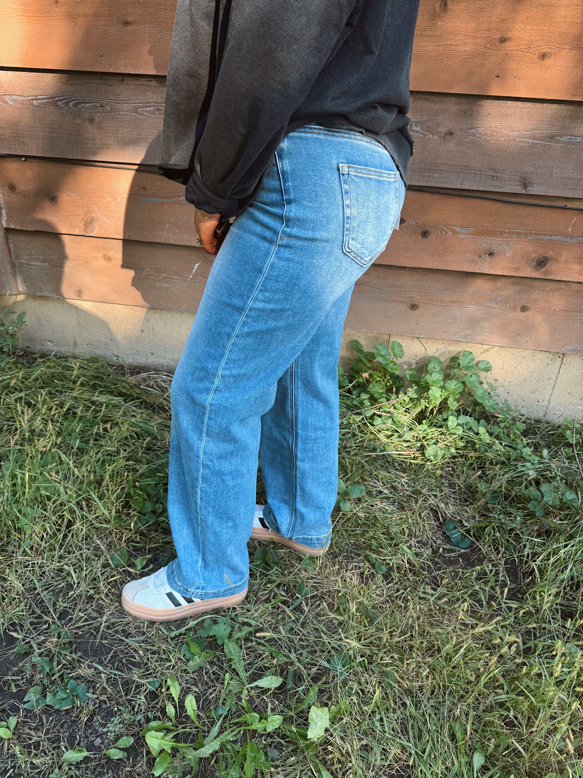 Risen High Rise Wide Baggy Jeans