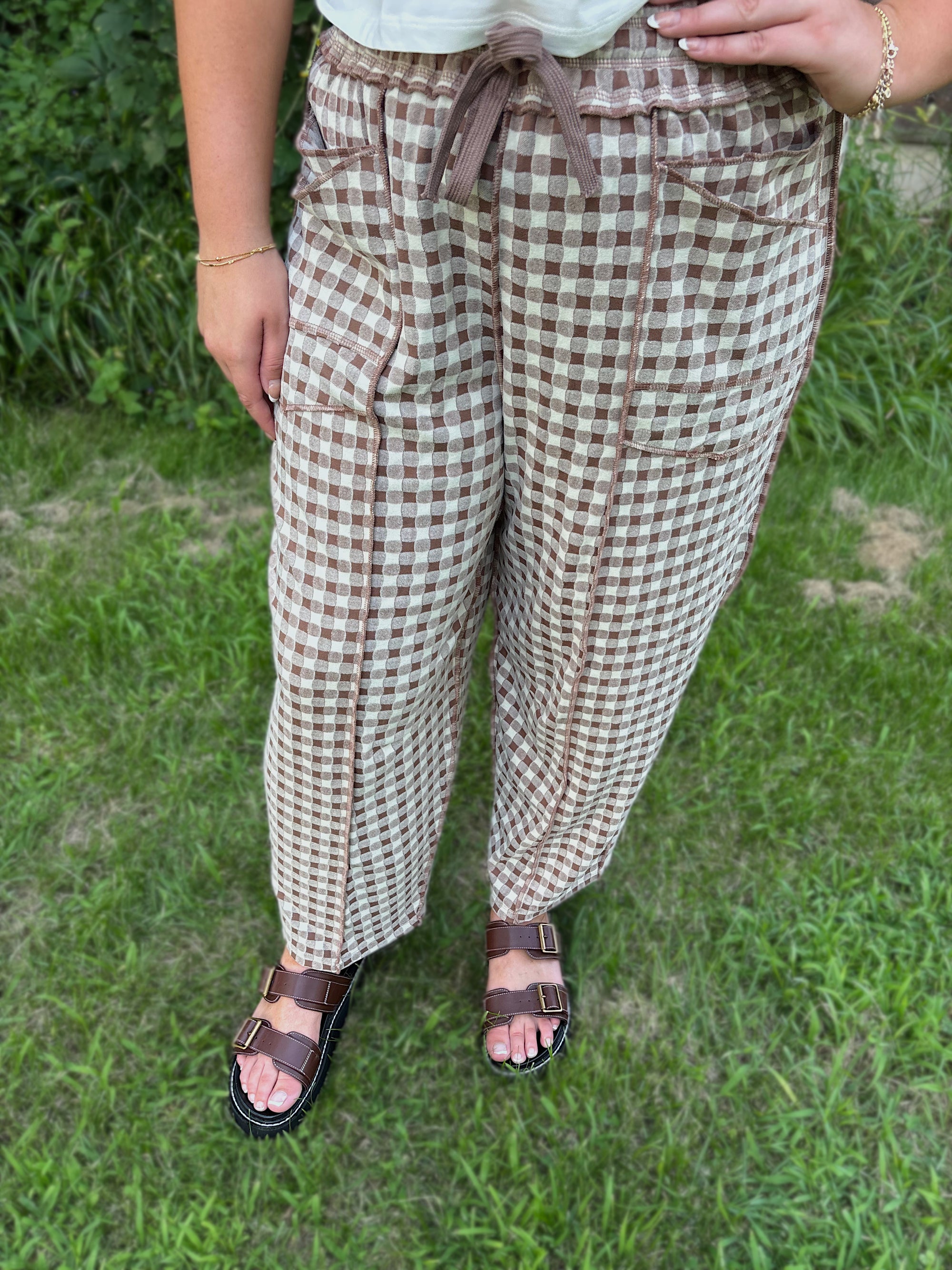 Mocha Market Barrel Pants