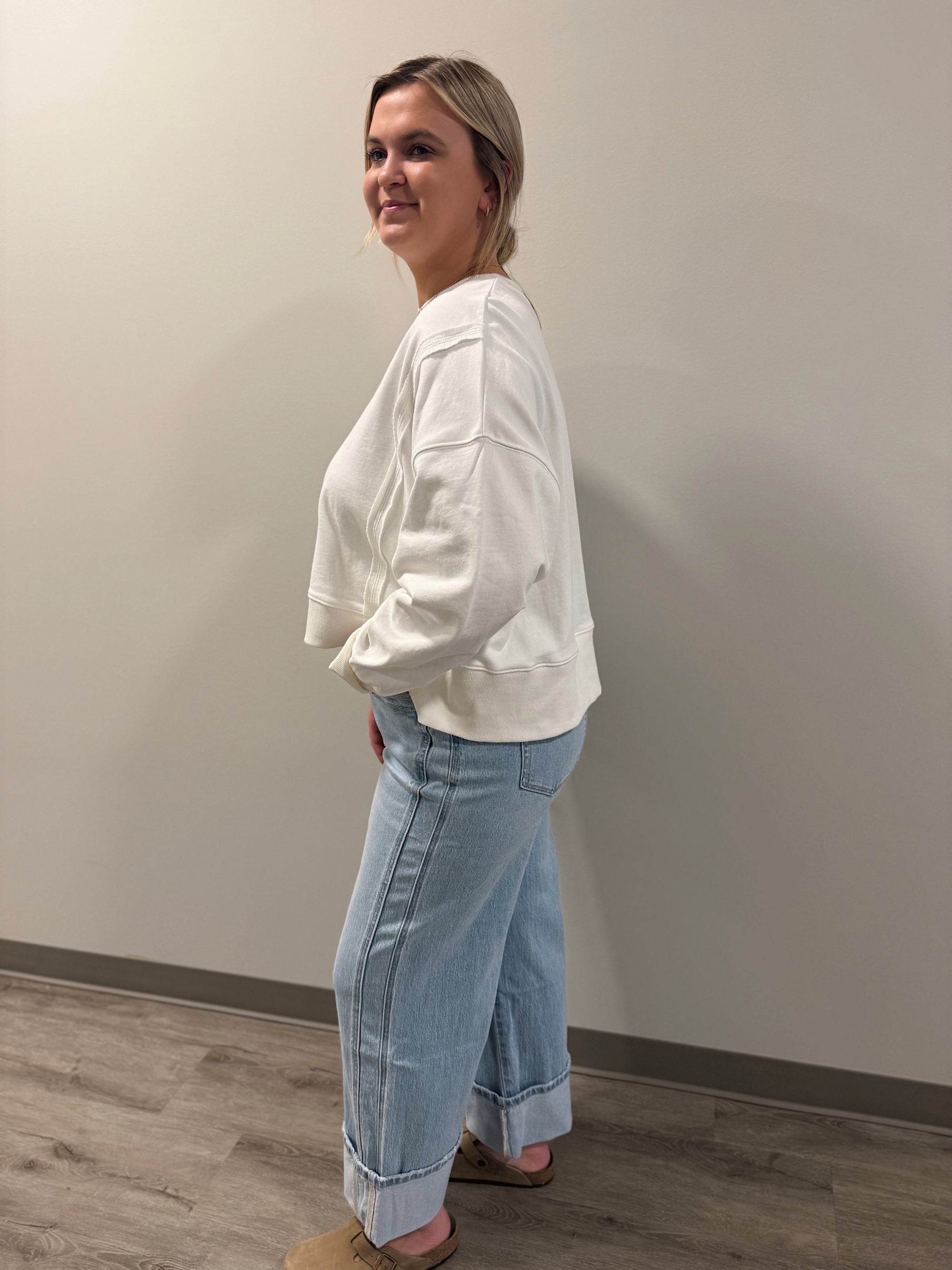 Vervet High Rise Cuffed Baggy Wide Jeans