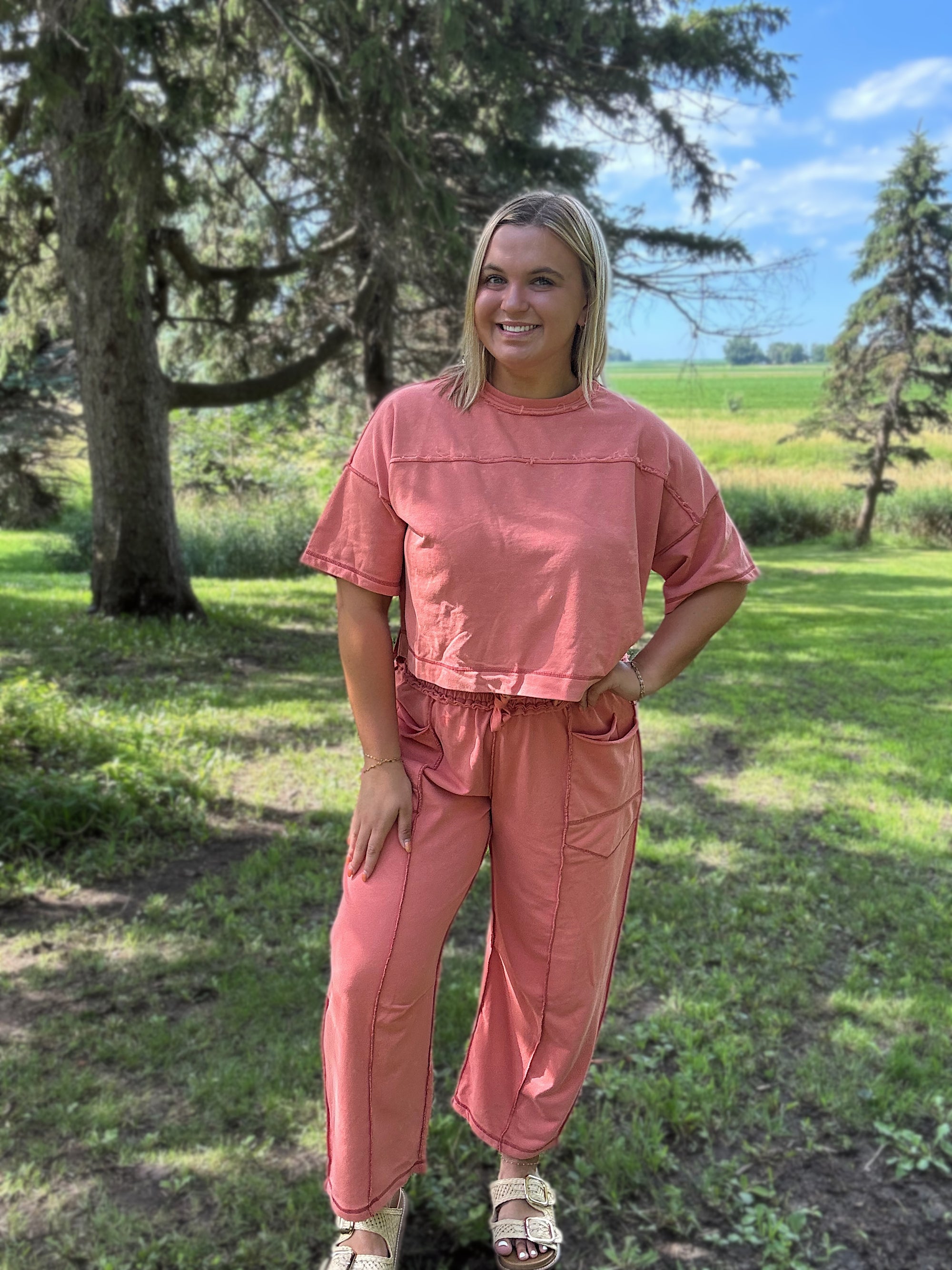 Coral Cropped Easy Set