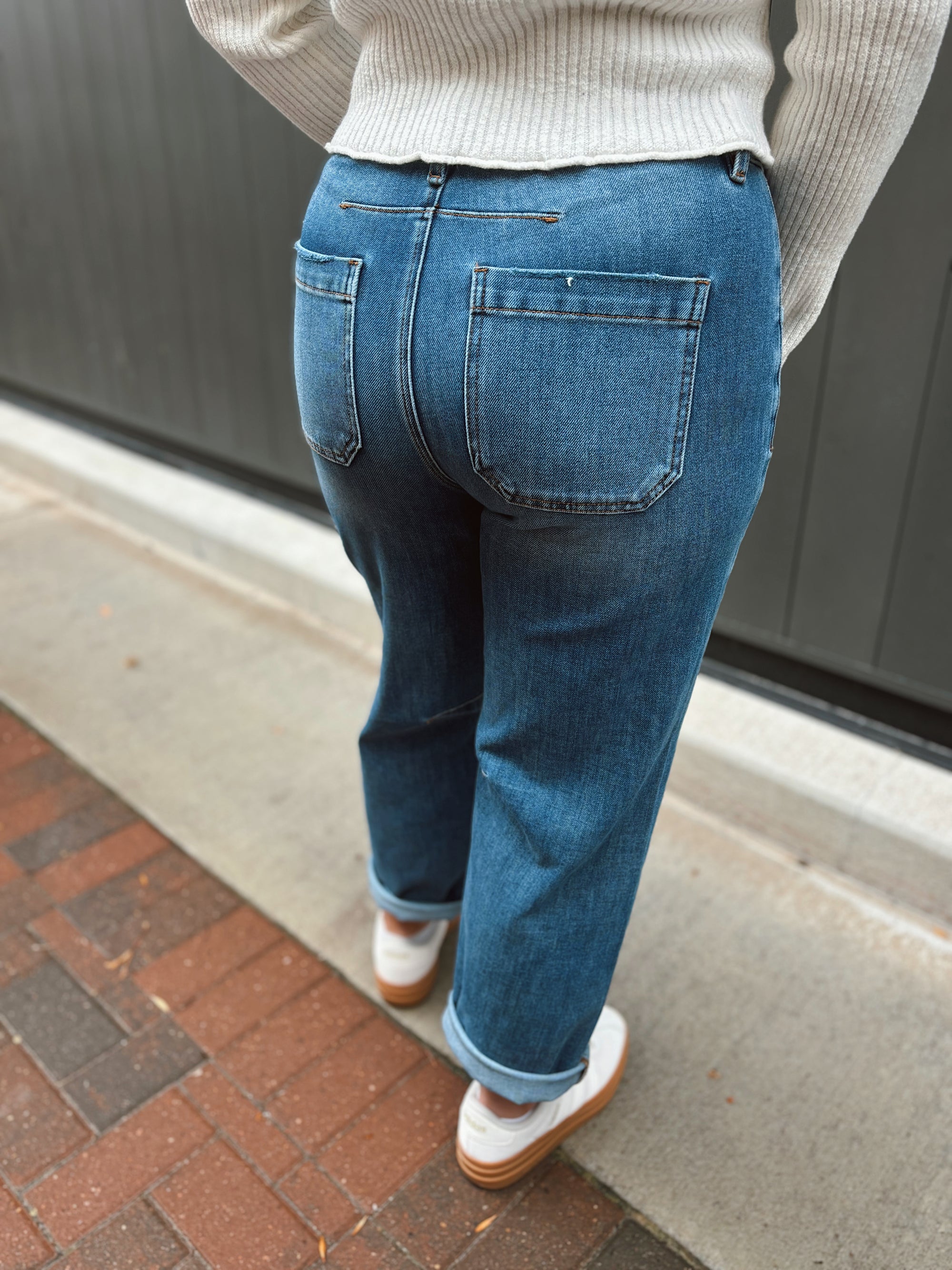 Risen Mid Rise Patch Pocket Barrel- Medium