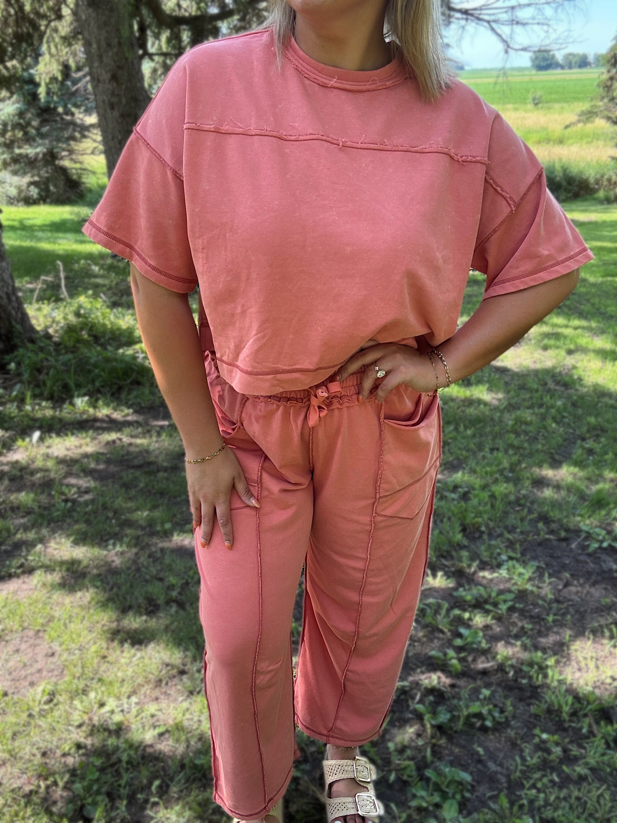 Coral Cropped Easy Set