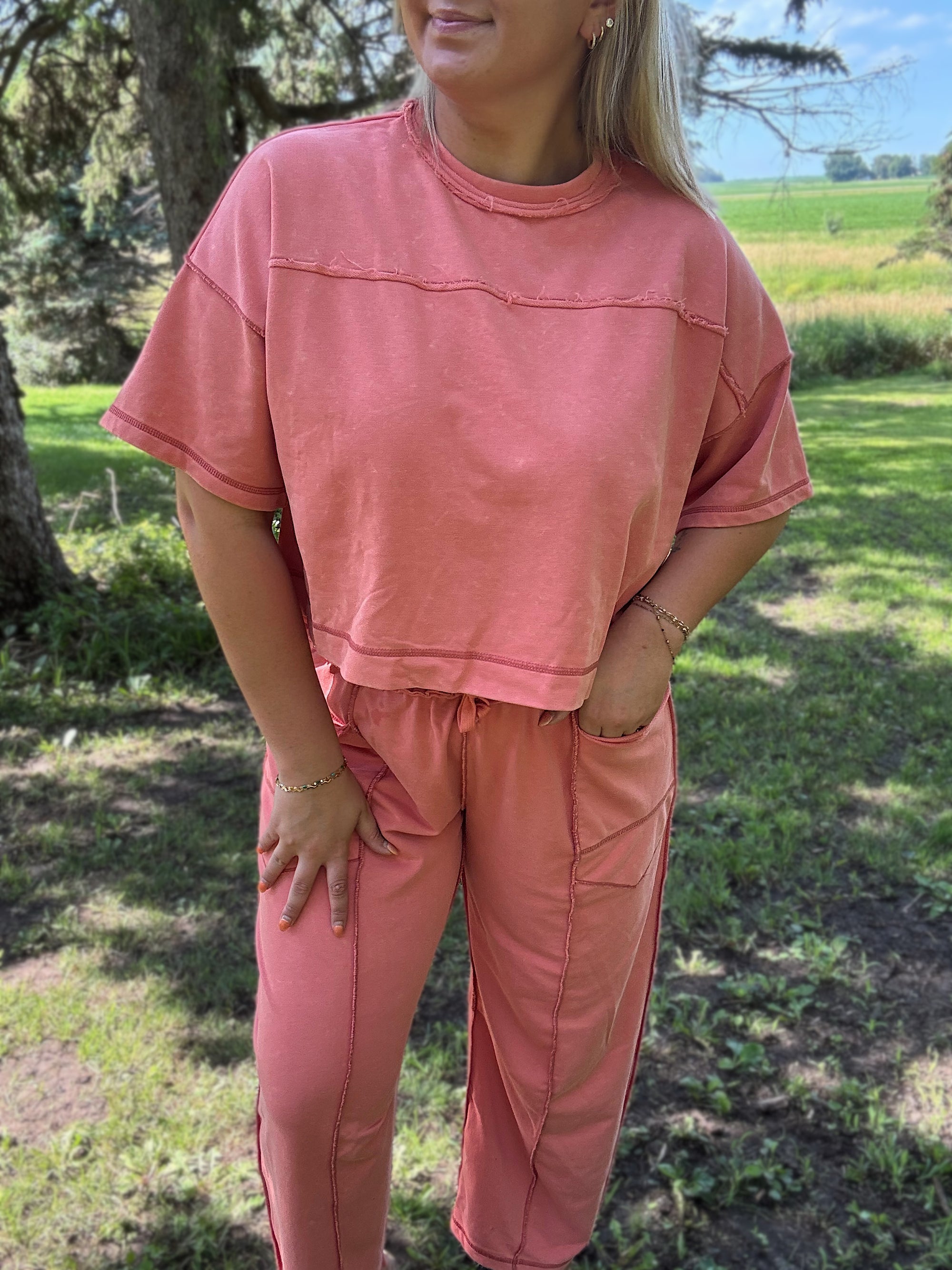 Coral Cropped Easy Set