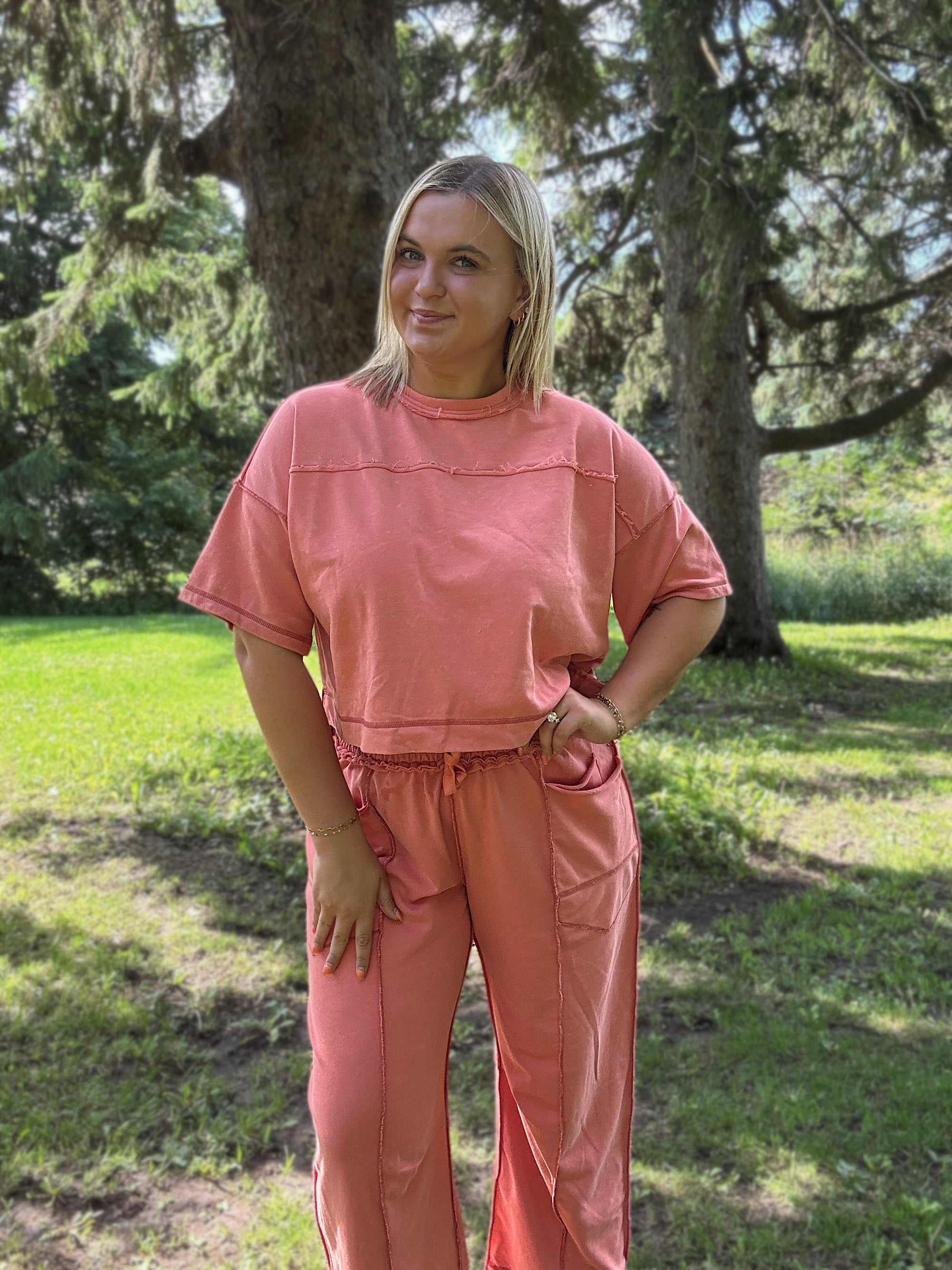 Coral Cropped Easy Set