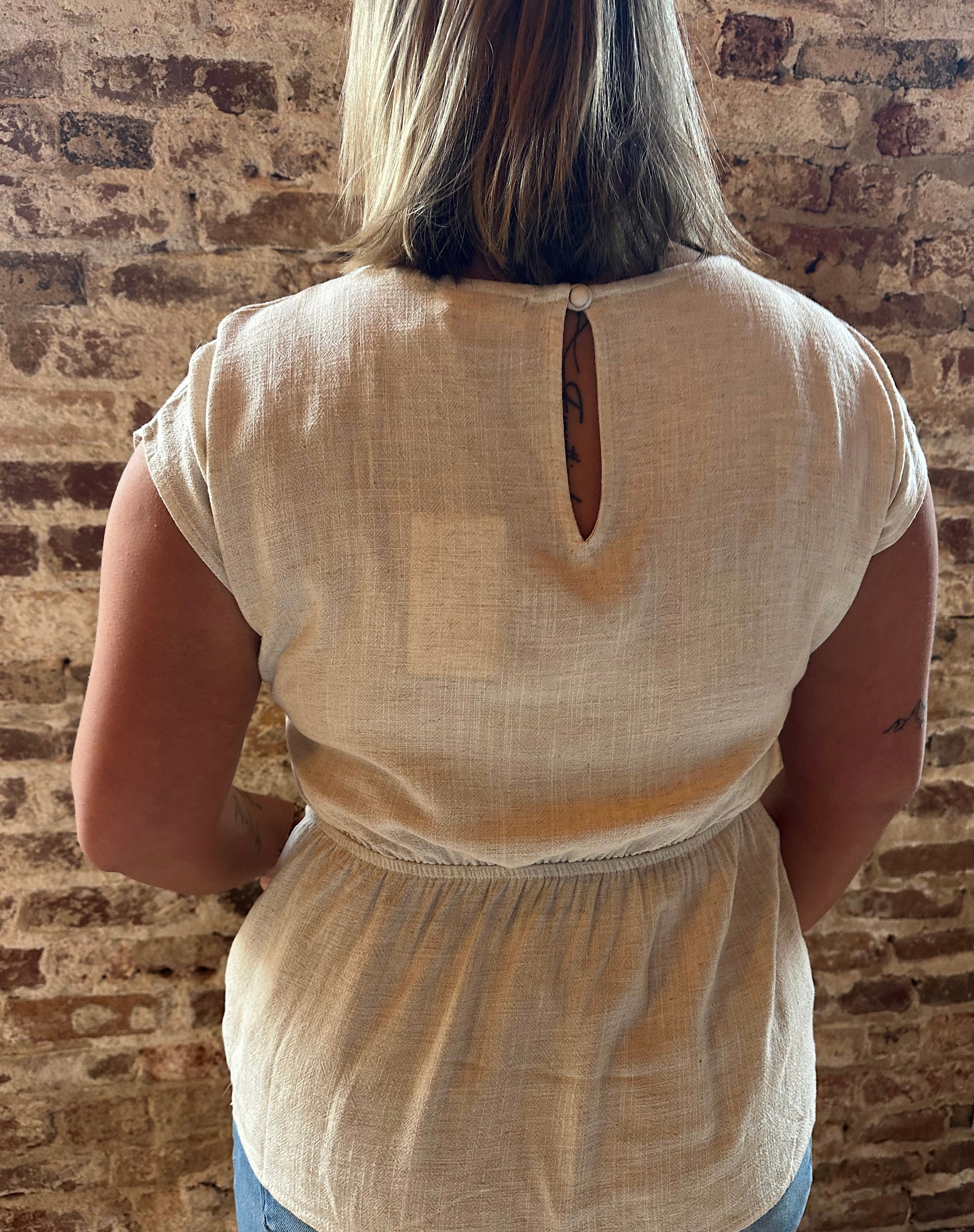 Almond Sculpt Tee