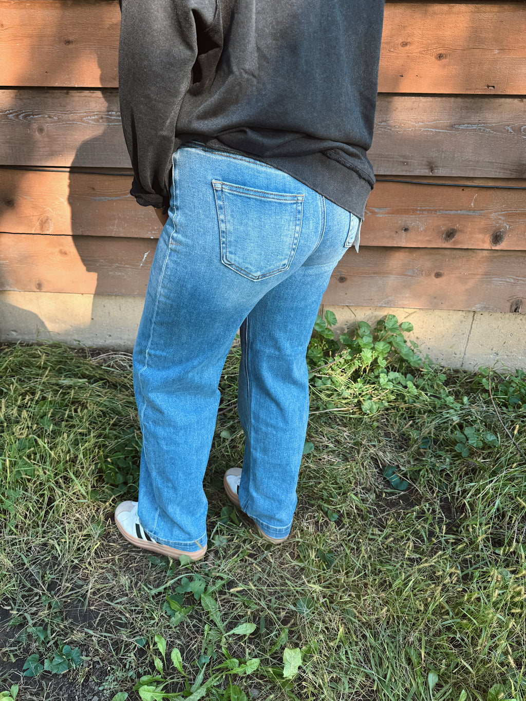 Risen High Rise Wide Baggy Jeans