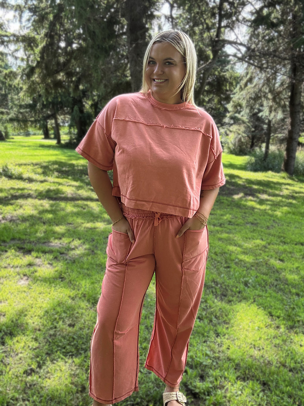 Coral Cropped Easy Set