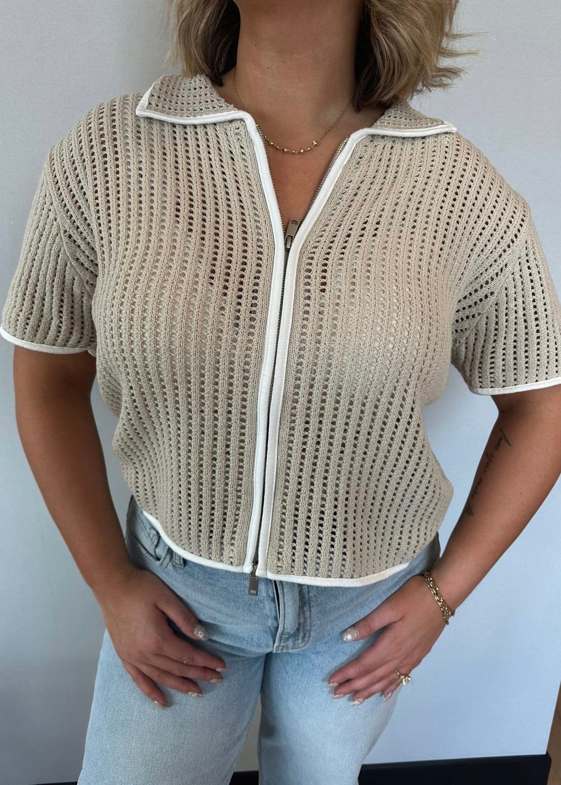 Sandstone Textured Zip