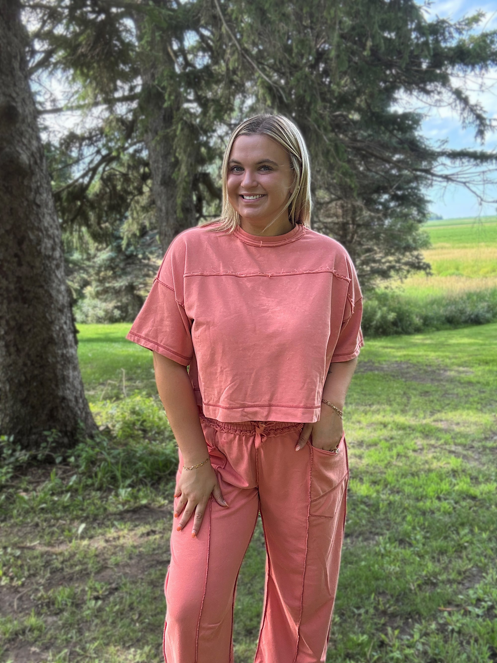 Coral Cropped Easy Set