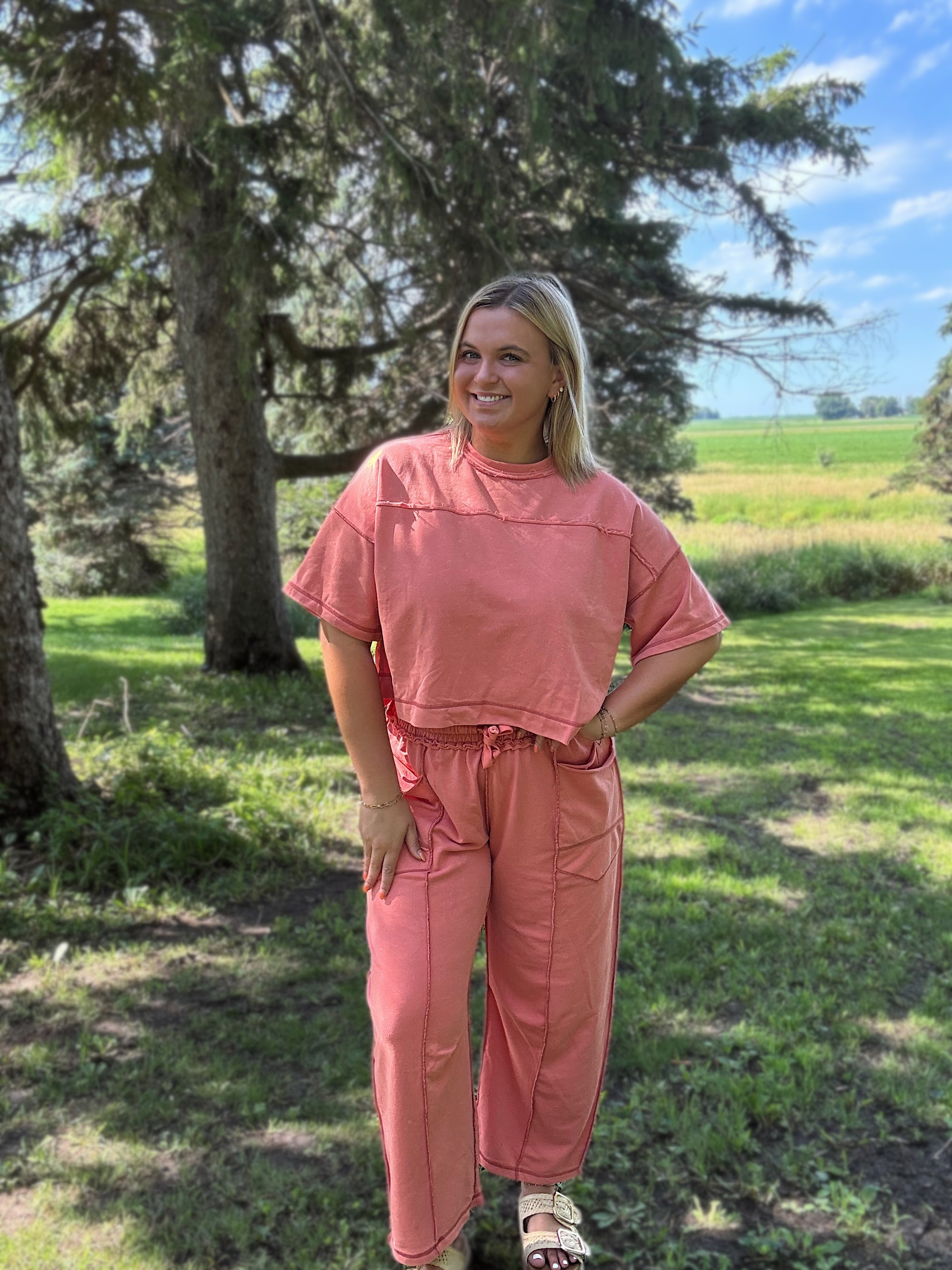Coral Cropped Easy Set