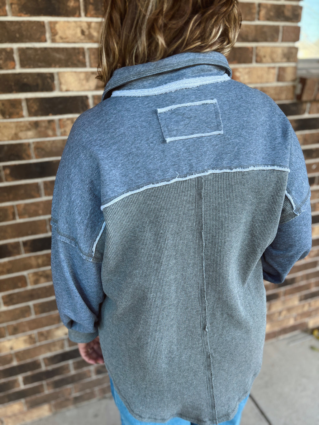 Weekend Wander Jacket - Charcoal