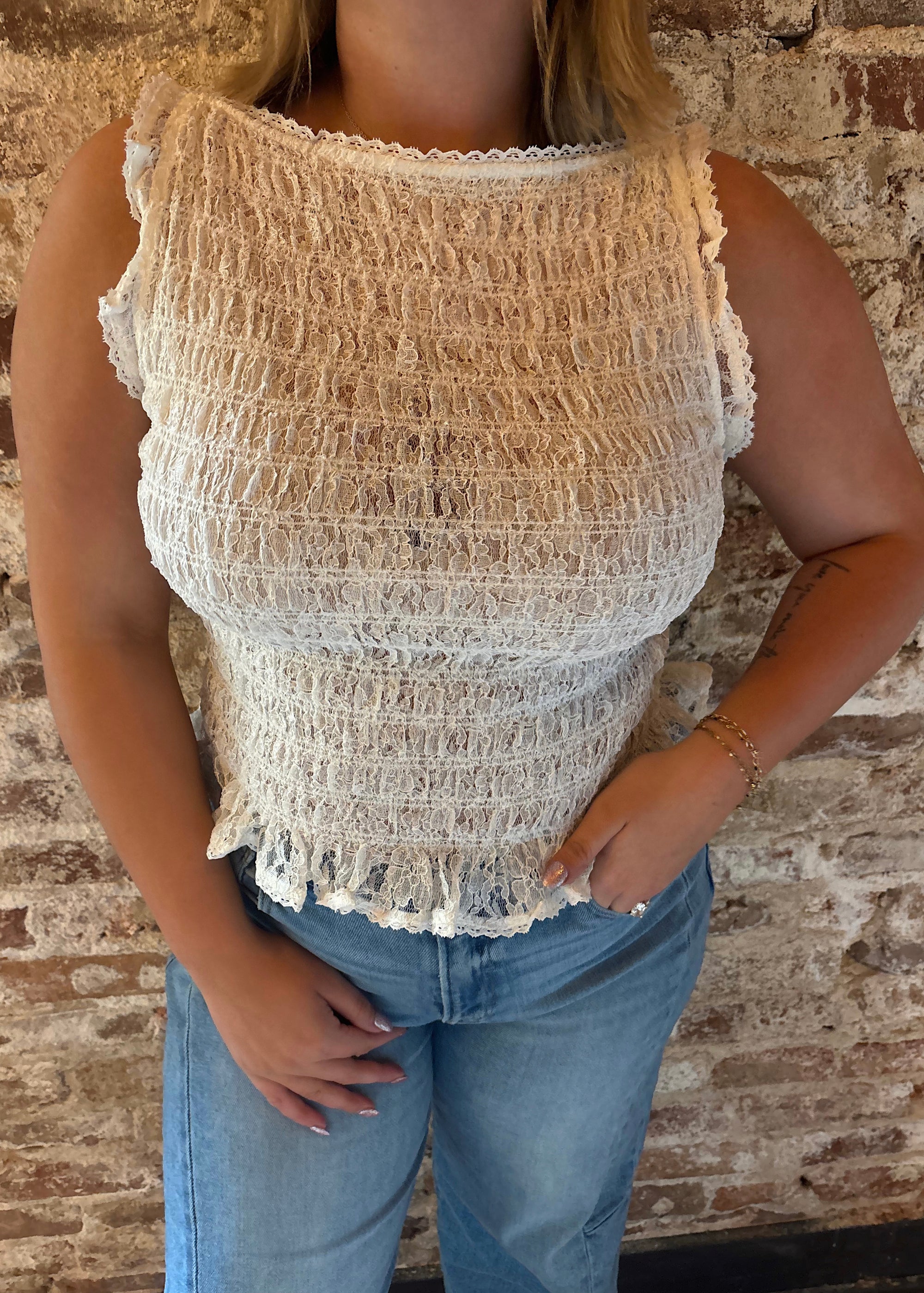 Sweet Lace Trim Sleeveless Top